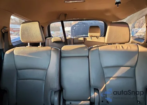 2018 Honda Pilot Exl z USA, uszkodzony, nr VIN 5FNYF6H56JB021880